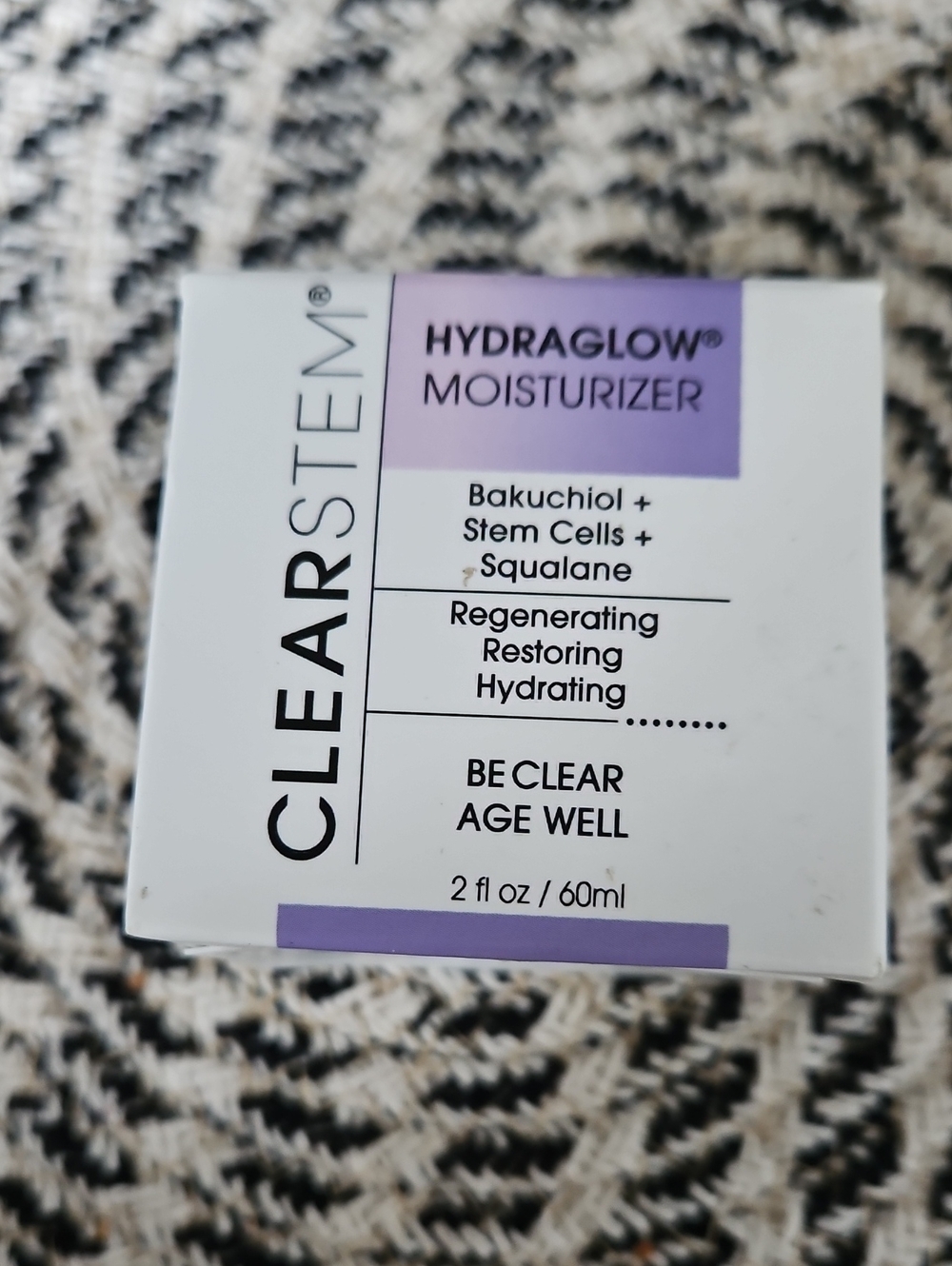 CLEARSTEM Hydraglow Moisturizer — Lavender & White